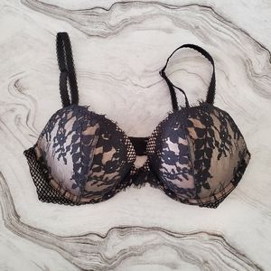 Victoria's Secret Black Lacey Underwire Bra (Medium Padding) | 34C